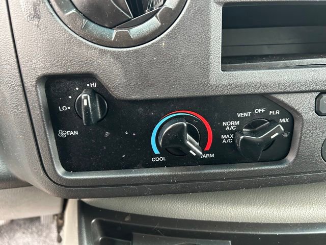 Used 2022 Ford E-450 and Econoline 450 Super Duty w/ Power Windows & Locks Group image 15