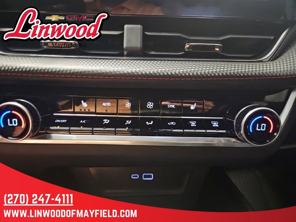 Used 2026 Chevrolet Equinox RS w/ LPO, Floor Liner Package AWD/4WD image 27