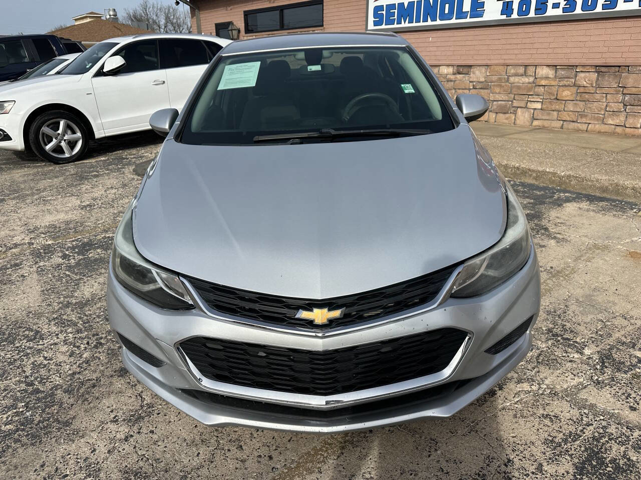 Used 2016 Chevrolet Cruze LT w/ Convenience Package image 4