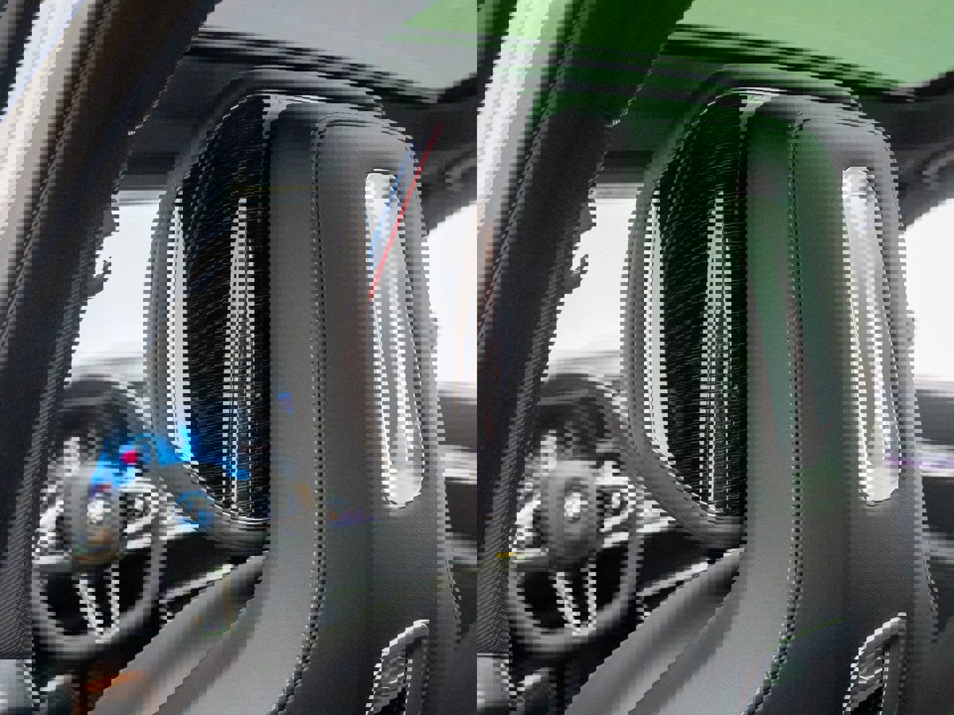 New 2026 BMW 750e xDrive w/ Executive Package image 22