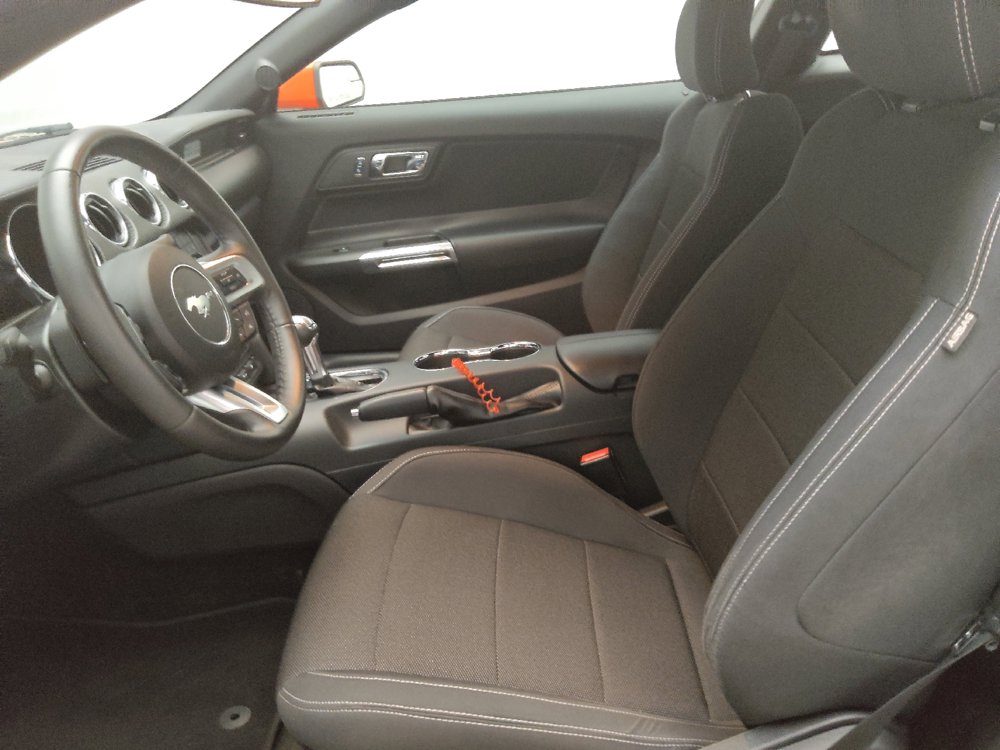 Used 2016 Ford Mustang Coupe RWD image 17