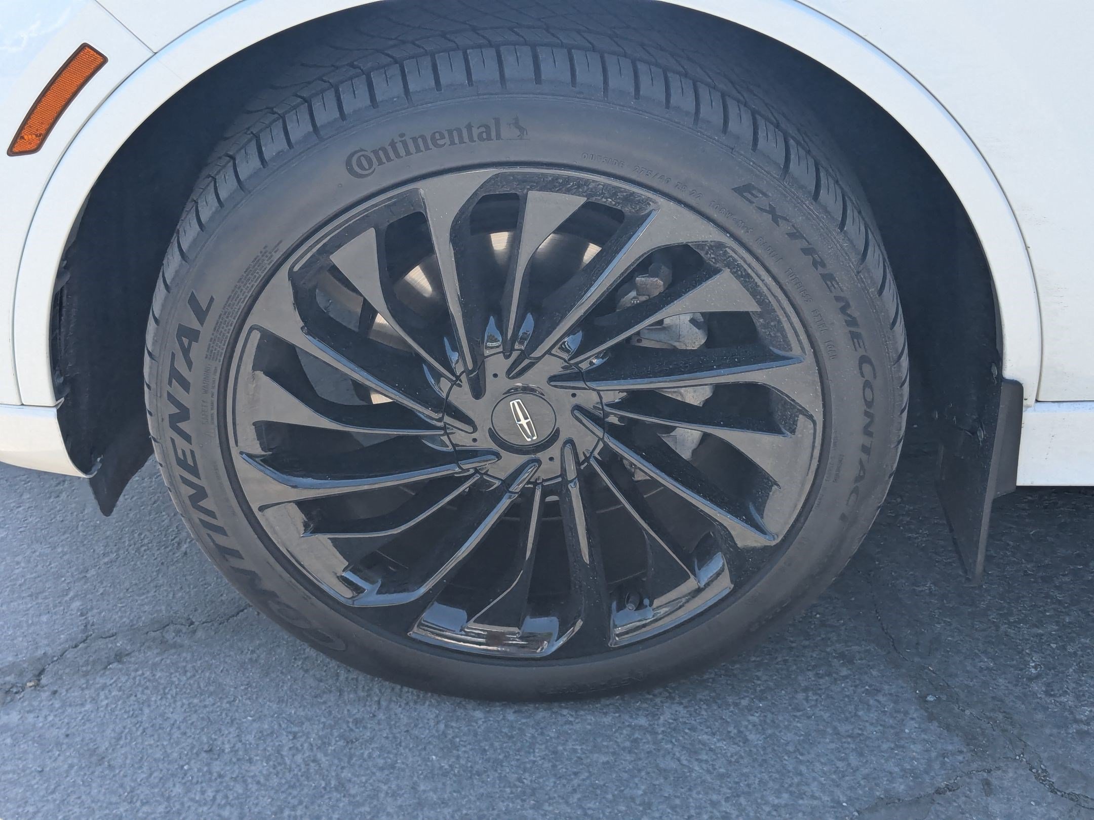Used 2021 Lincoln Aviator Reserve AWD/4WD image 14
