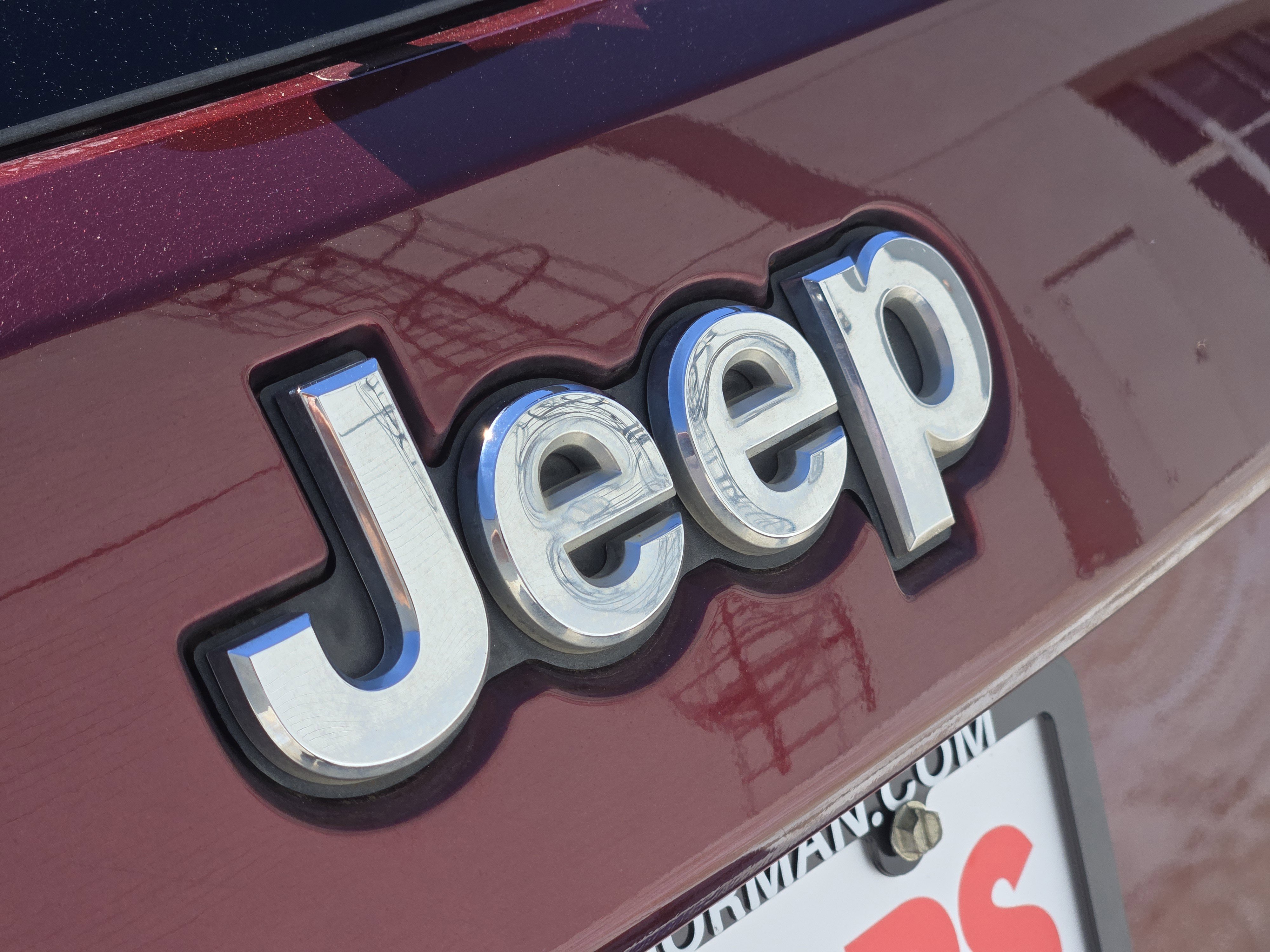 Used 2018 Jeep Grand Cherokee Overland RWD image 11