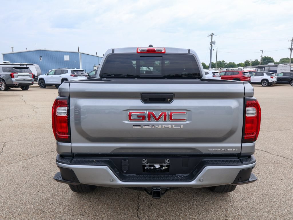 New 2026 GMC Canyon Denali w/ LPO, Black Badging Package AWD/4WD image 4
