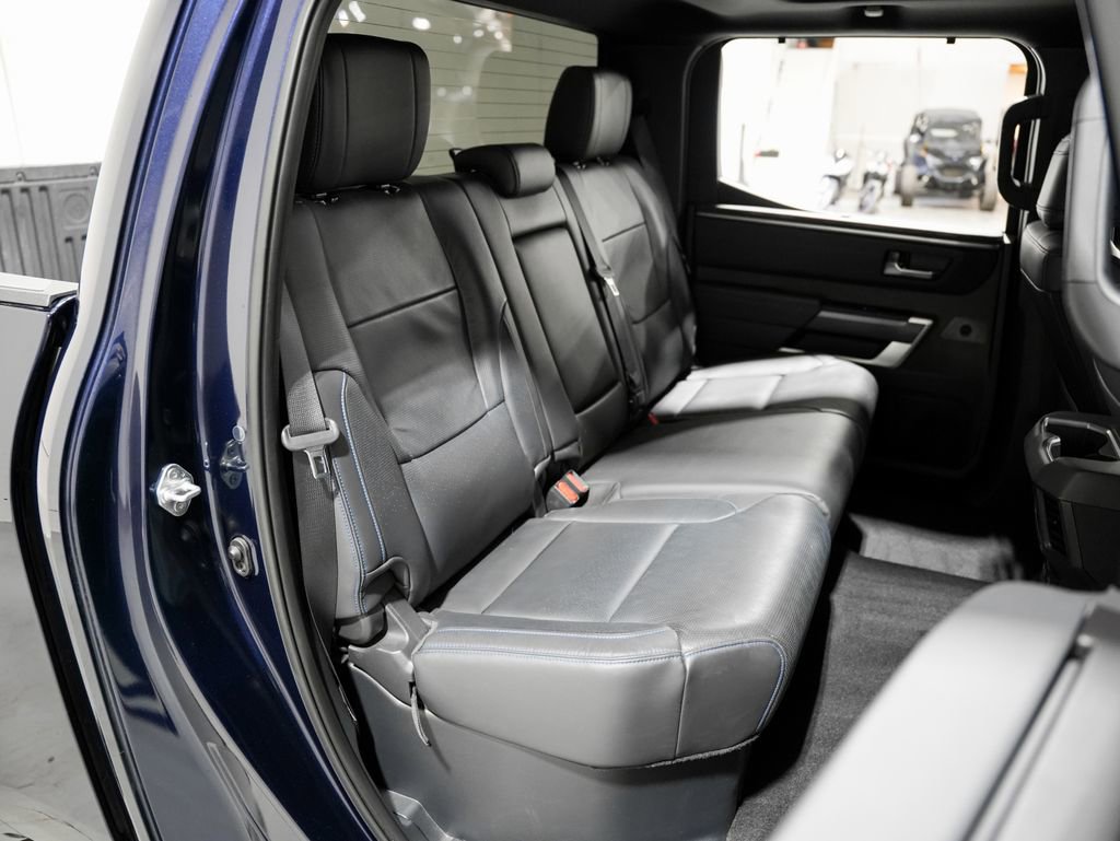 Used 2024 Toyota Tundra Platinum AWD/4WD image 30