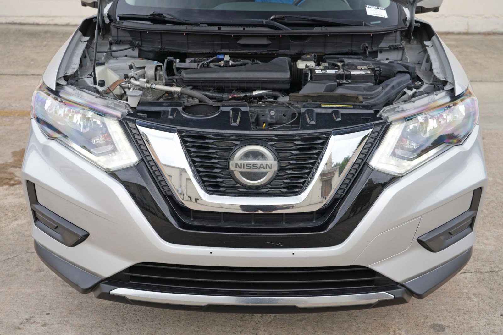 Used 2019 Nissan Rogue SV w/ Premium Package AWD/4WD image 7