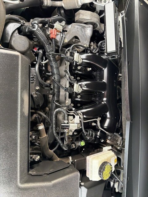 Used 2017 Nissan Pathfinder SV image 33