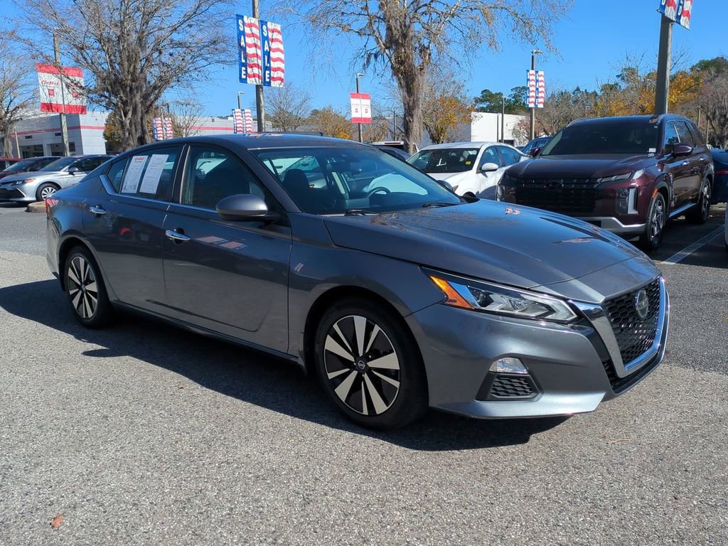 Used 2022 Nissan Altima 2.5 SV image 3