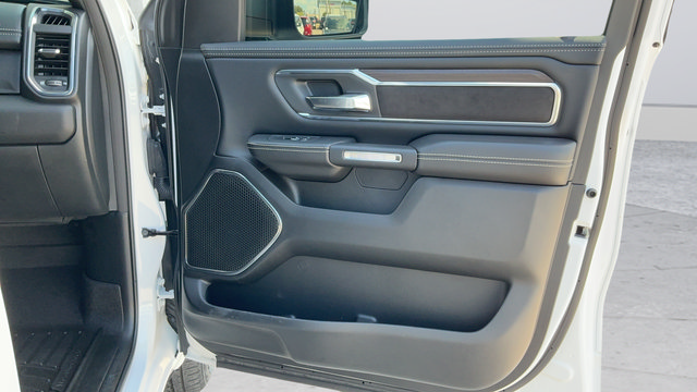 Used 2025 RAM 1500 Laramie w/ Sport Appearance Package AWD/4WD image 23