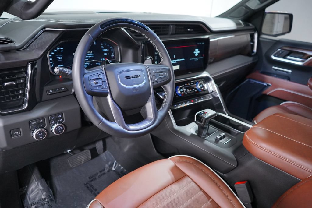 Used 2025 GMC Sierra 1500 Denali Ultimate AWD/4WD image 6