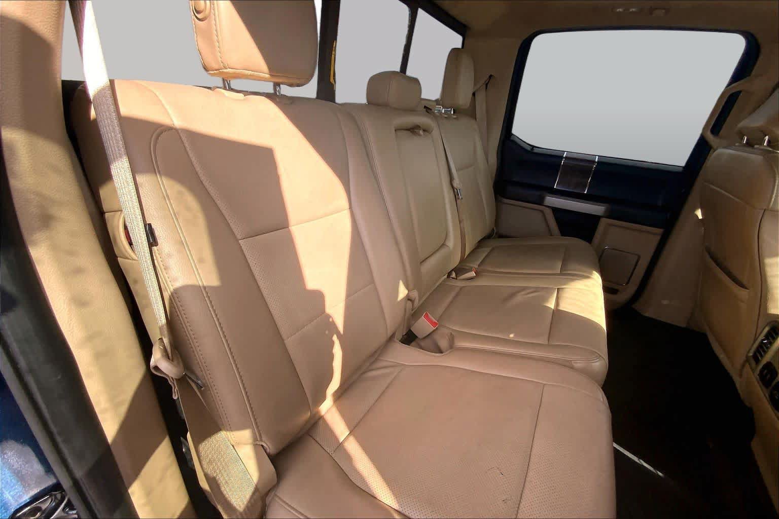 Used 2017 Ford F250 Lariat w/ Lariat Ultimate Package AWD/4WD image 20