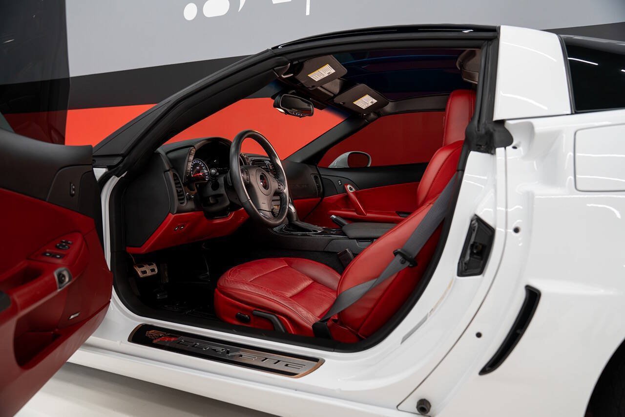 Used 2013 Chevrolet Corvette Grand Sport w/ 2LT Preferred Equipment Group RWD image 44