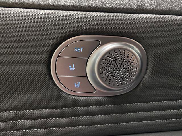 New 2026 Hyundai Elantra Limited image 27