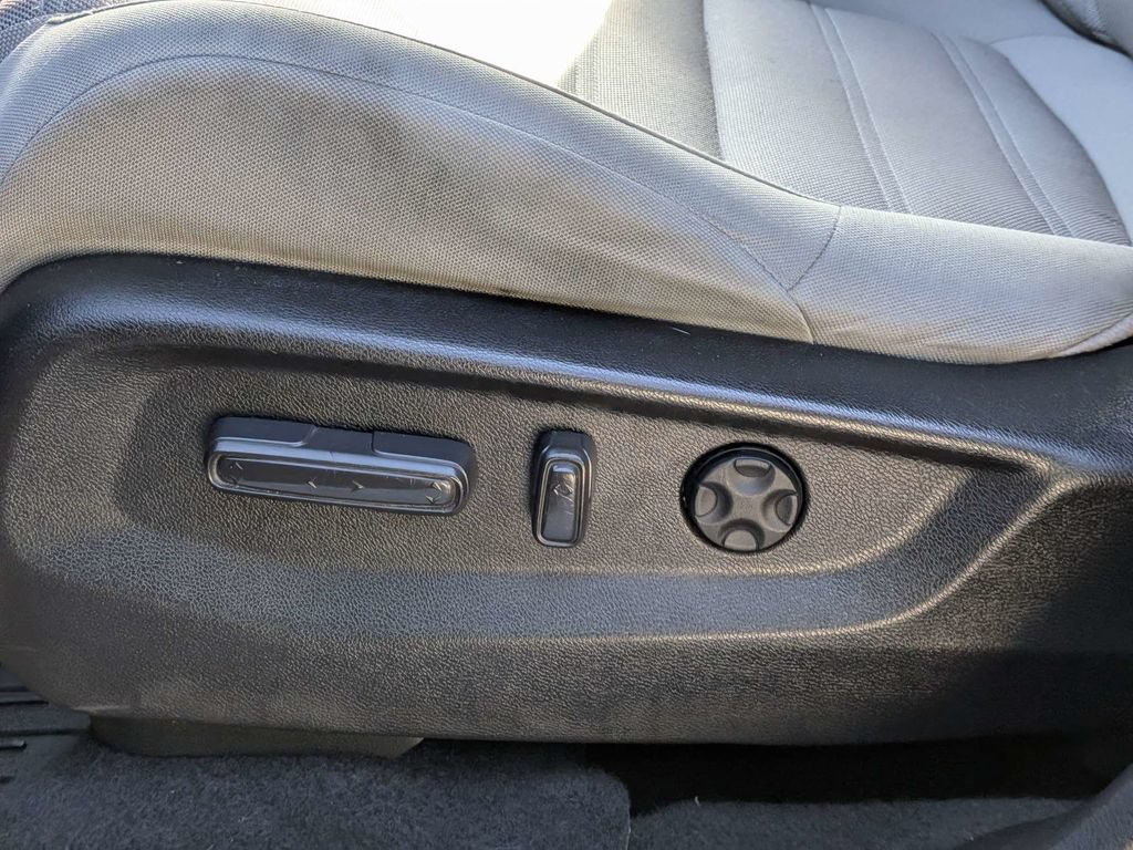 Used 2022 Honda CR-V EX image 17