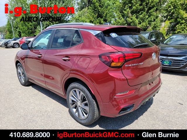 Used 2023 Buick Encore GX Select w/ Sport Touring Package FWD image 3