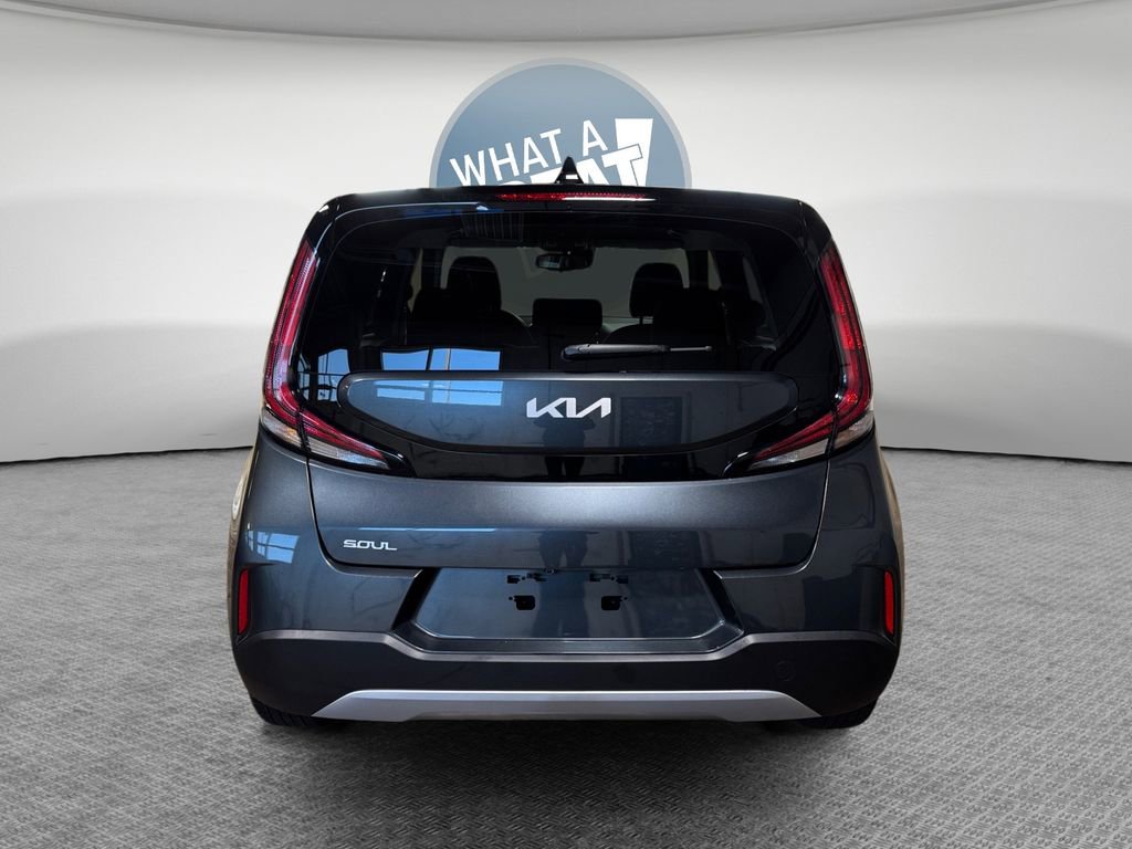 Certified 2023 Kia Soul S FWD image 5