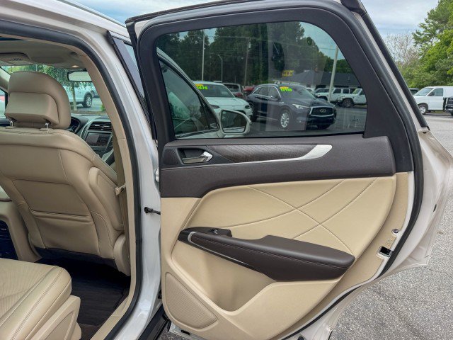 Used 2019 Lincoln MKC Reserve w/ MKC Technology Package FWD image 20