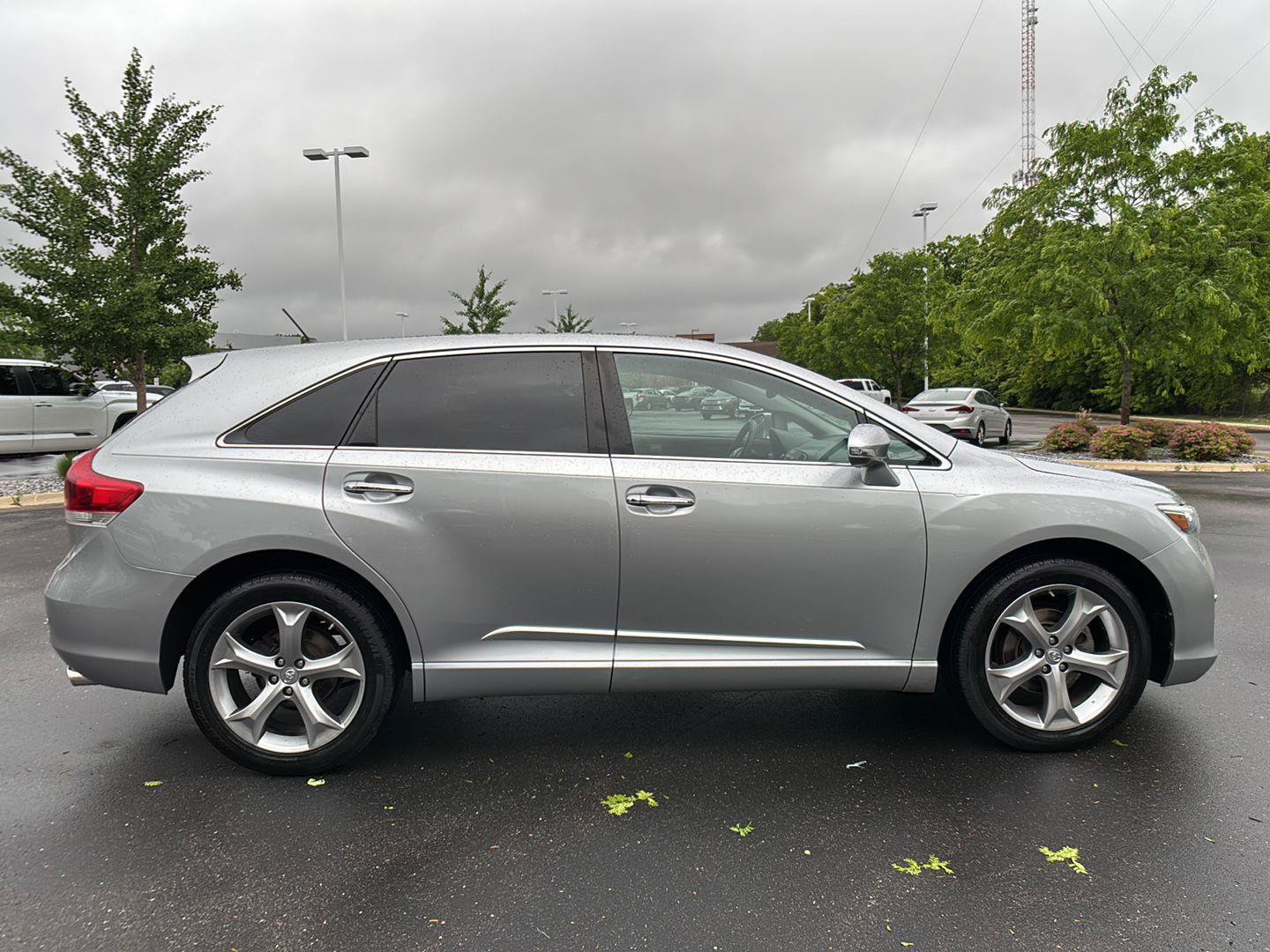 Used 2015 Toyota Venza Limited AWD/4WD image 10