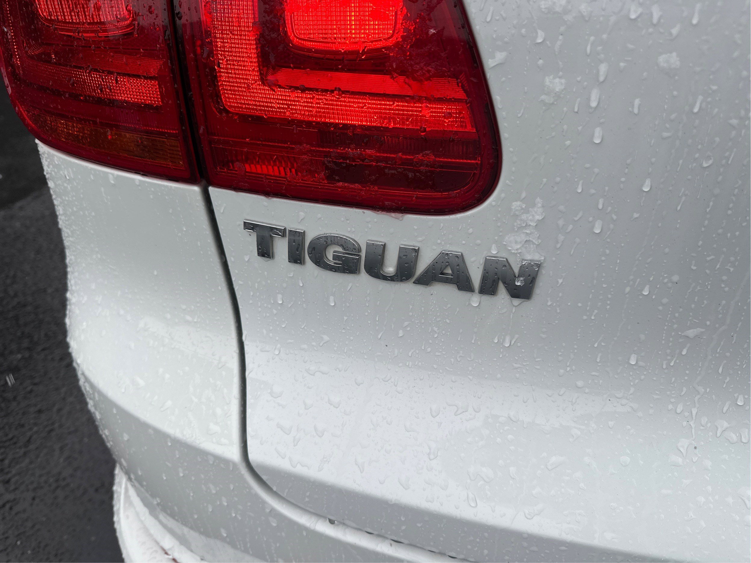Used 2015 Volkswagen Tiguan R-Line image 28