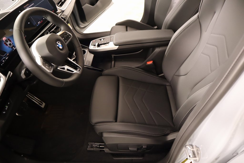 New 2026 BMW X2 xDrive28i w/ Technology Package image 13