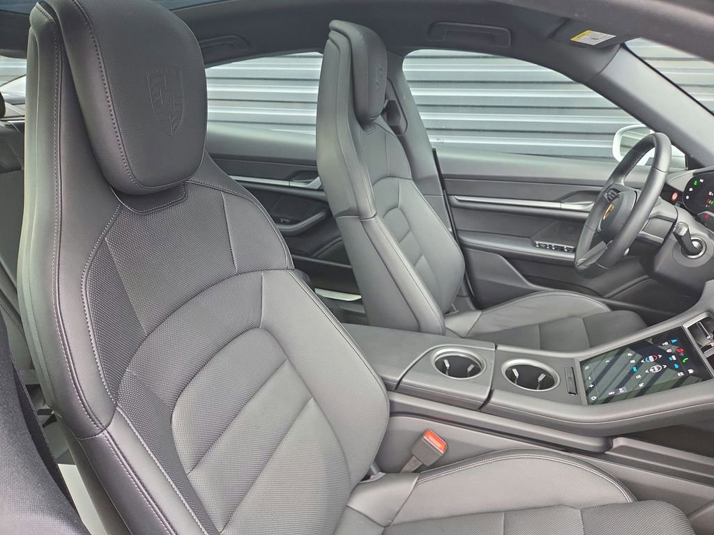 Certified 2025 Porsche Taycan 4S image 19
