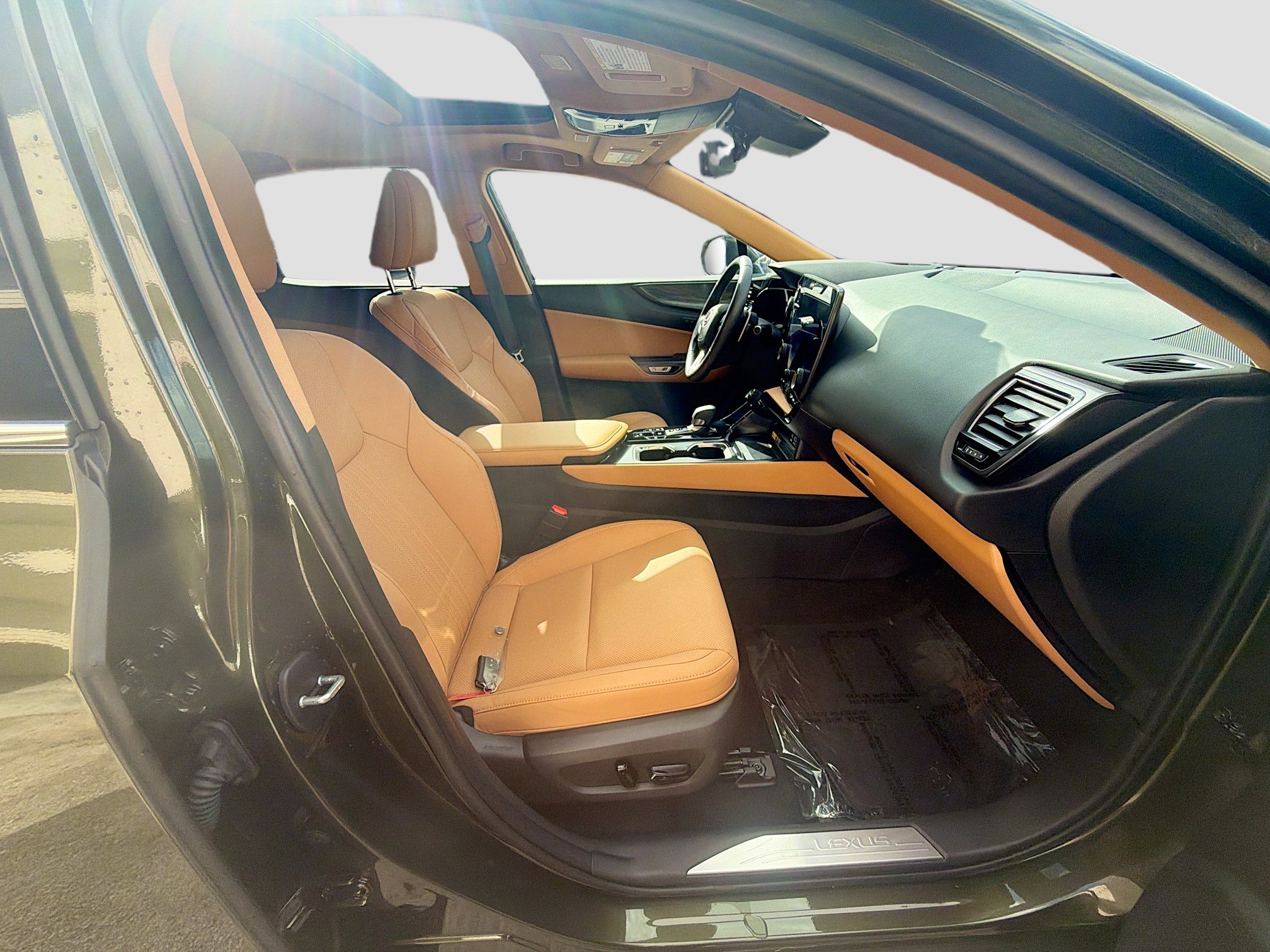 Used 2024 Lexus NX 350h AWD image 31