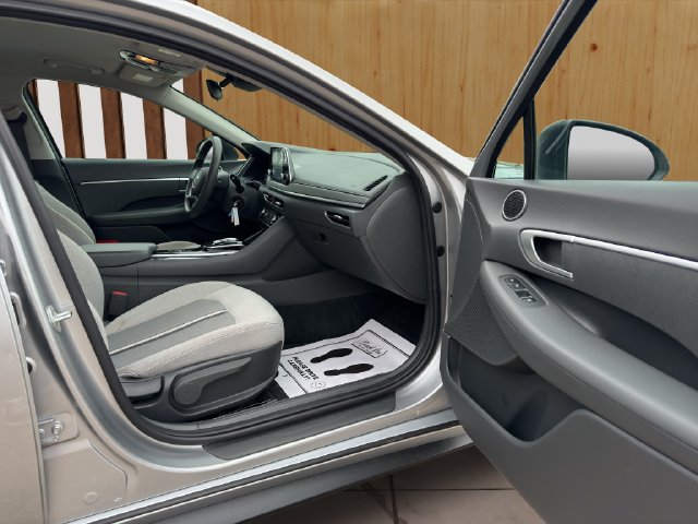 Used 2022 Hyundai Sonata SE FWD image 34