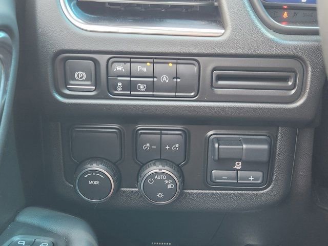 Used 2024 Chevrolet Tahoe RST w/ Luxury Package image 24