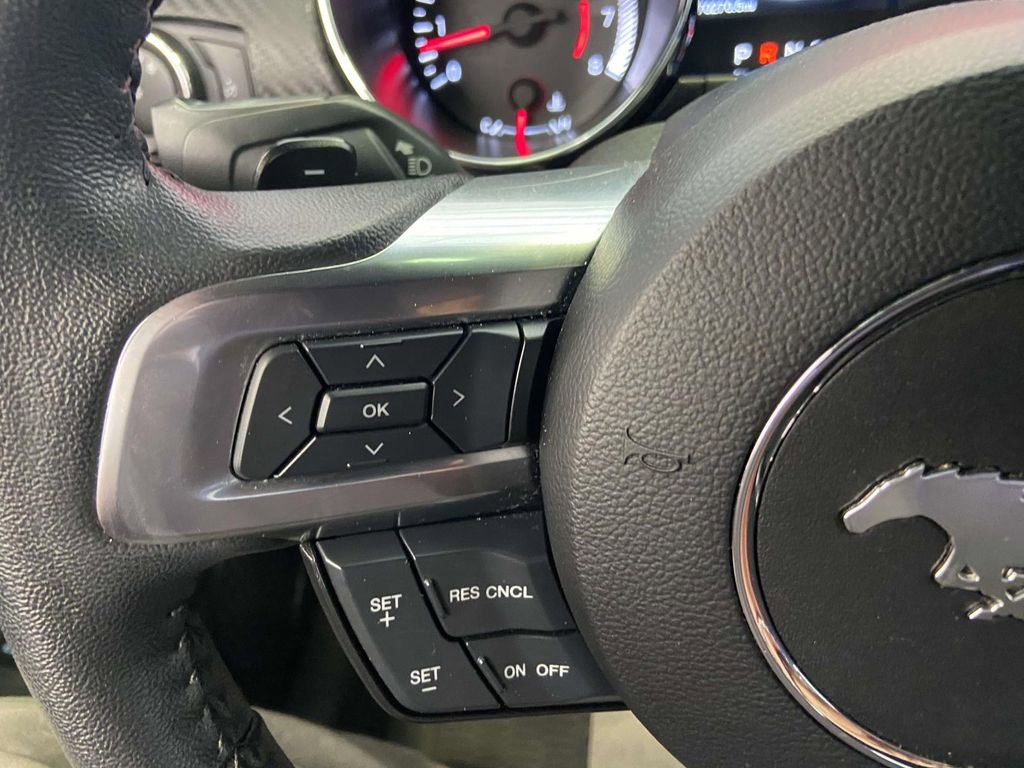 Used 2017 Ford Mustang Coupe image 23