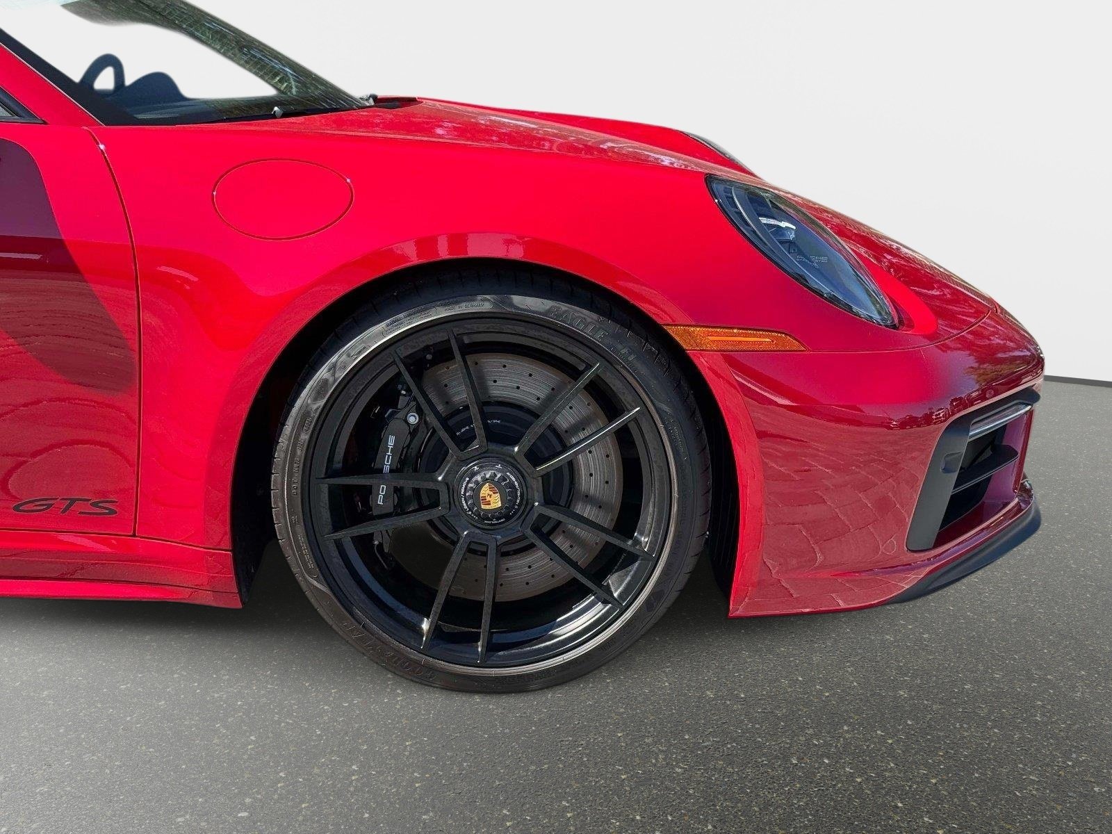 Used 2024 Porsche 911 Carrera 4 GTS w/ Premium Package AWD/4WD image 21