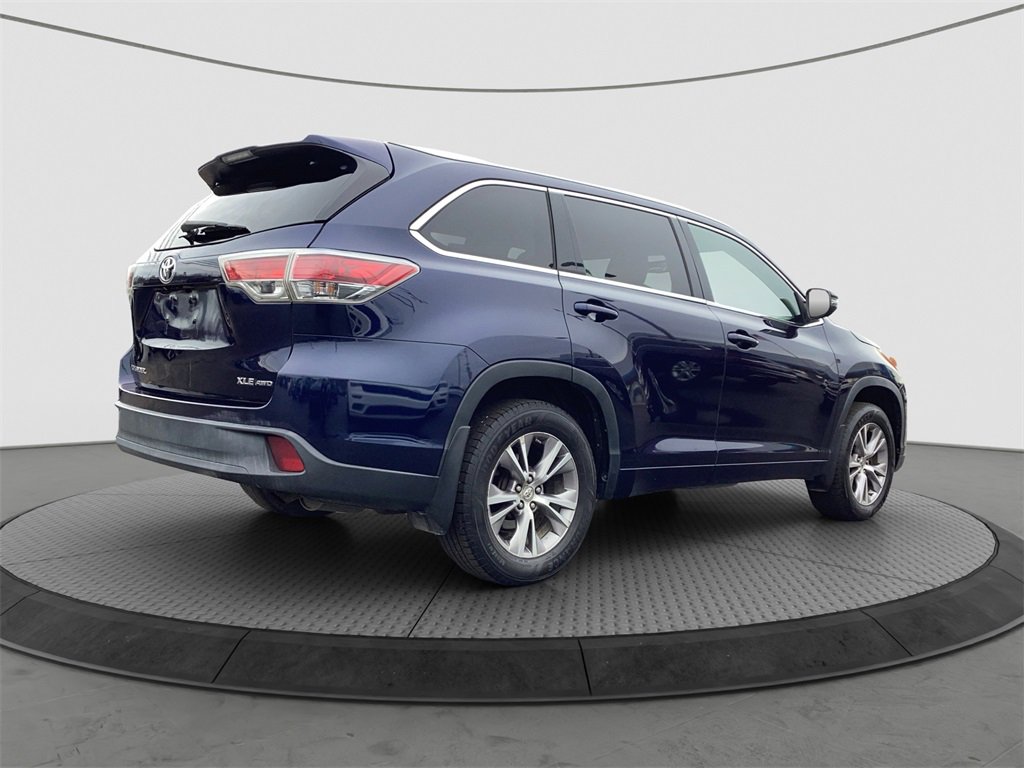 Used 2015 Toyota Highlander XLE image 6