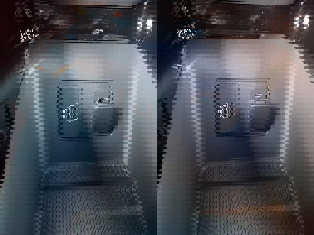 New 2026 Ford Explorer Platinum image 12