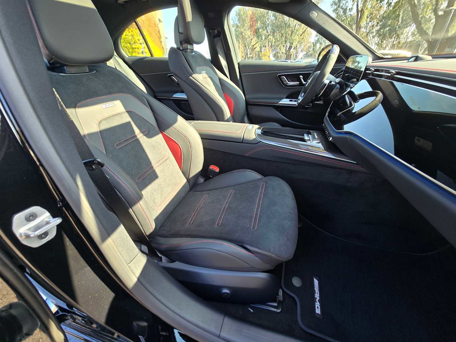 New 2026 Mercedes-Benz E 53 AMG e 4MATIC Sedan image 11