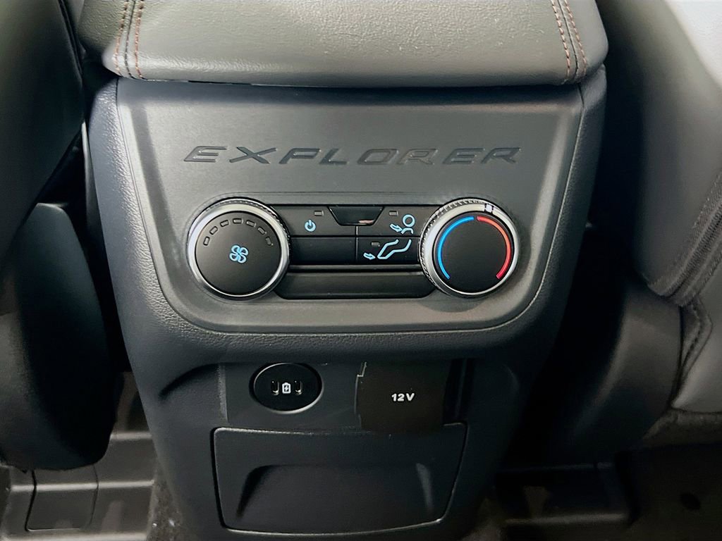 New 2026 Ford Explorer Active w/ Active Comfort Package image 30