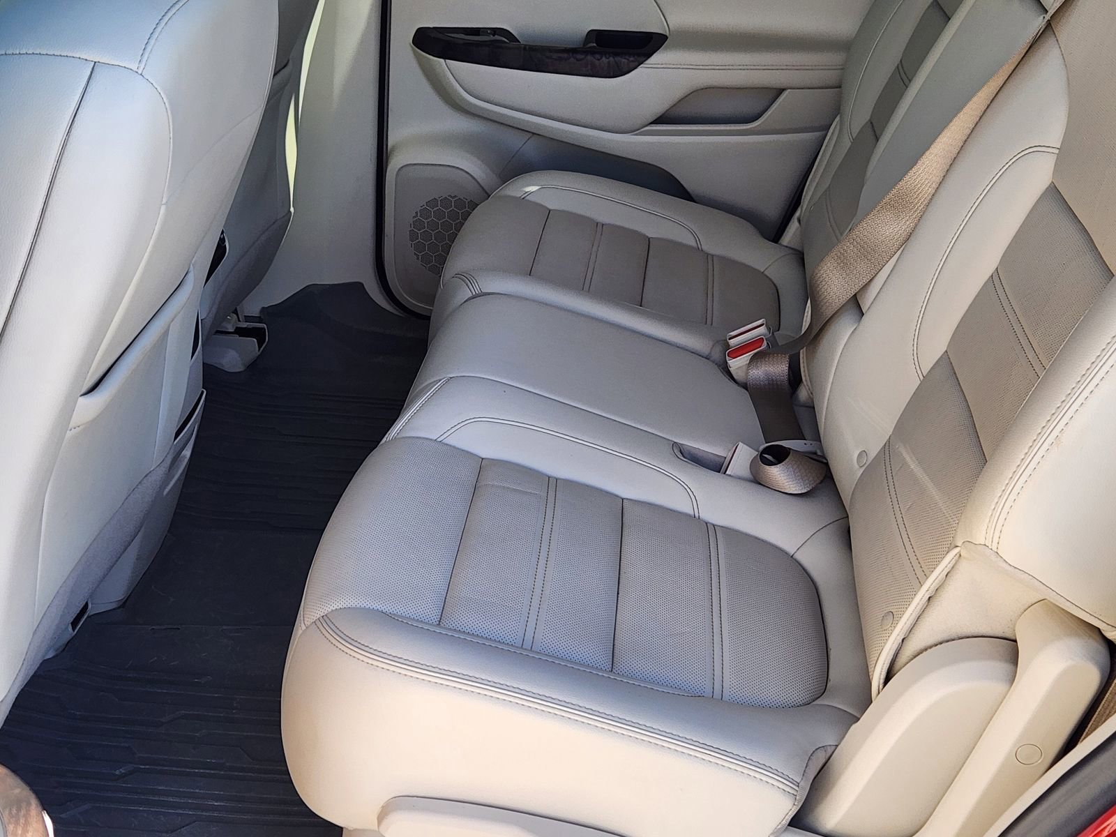 Used 2022 GMC Acadia Denali w/ Denali Technology Package image 11