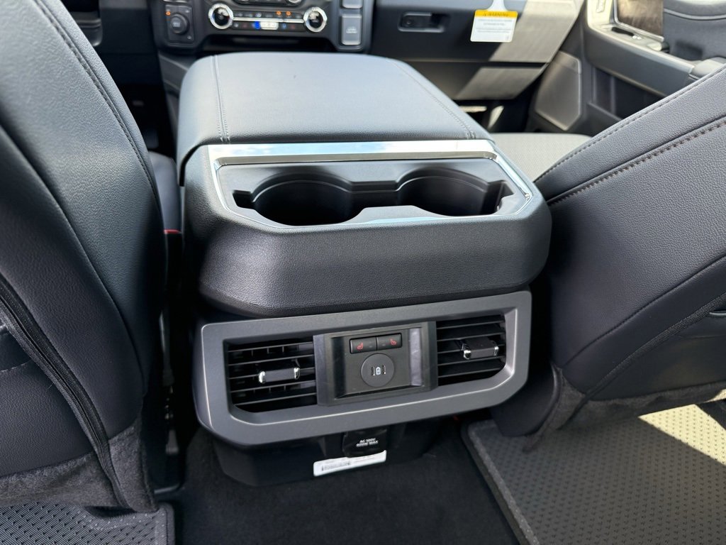 New 2026 Ford F250 Lariat w/ Black Appearance Package image 26