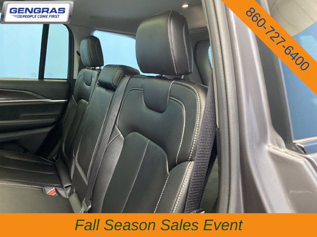 Used 2022 Jeep Grand Cherokee Limited 4xe w/ MOPAR Finishing Package AWD/4WD image 27