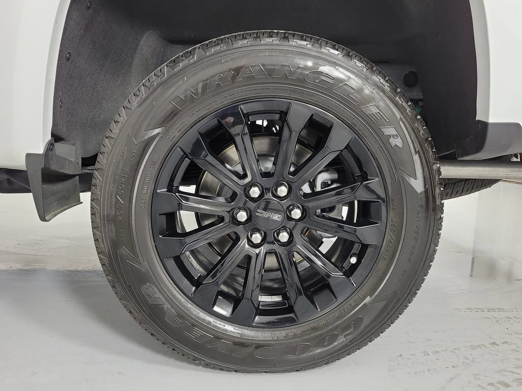 Used 2022 GMC Canyon Elevation w/ Elevation Premium Package AWD/4WD image 8