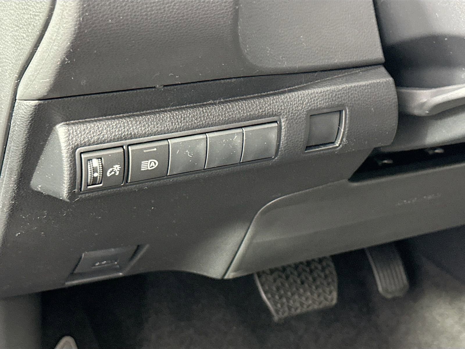 New 2026 Toyota Corolla SE image 10