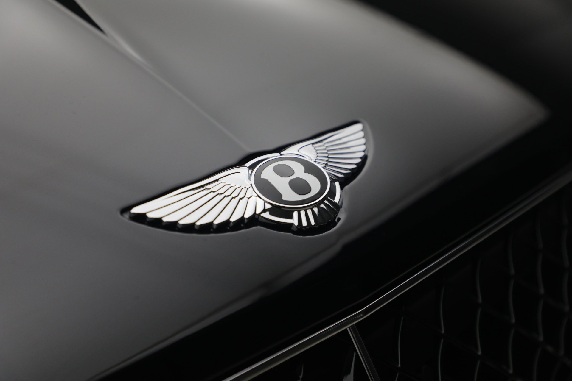 New 2026 Bentley Bentayga AWD/4WD image 13