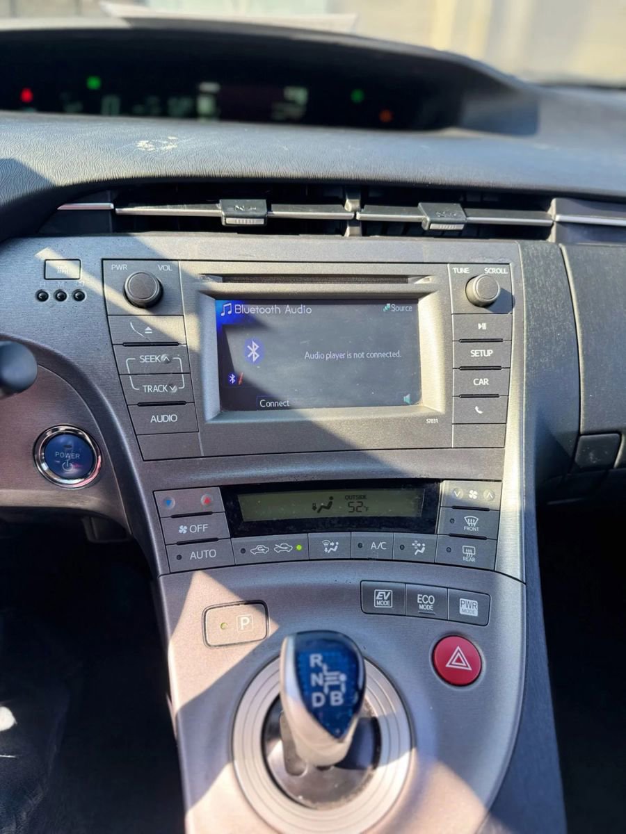 Used 2014 Toyota Prius Two image 24