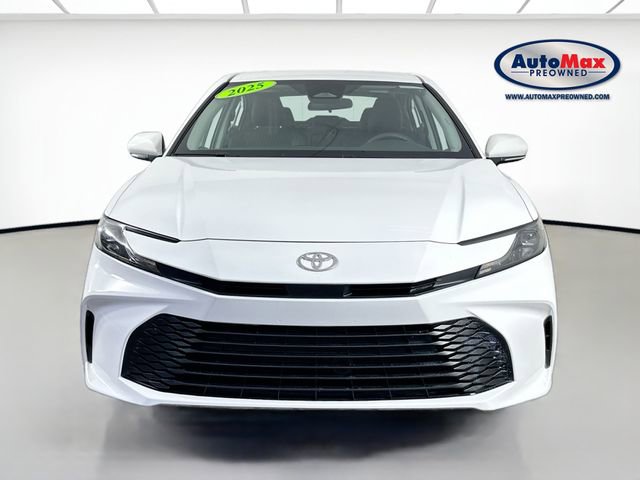 Used 2025 Toyota Camry LE FWD image 6