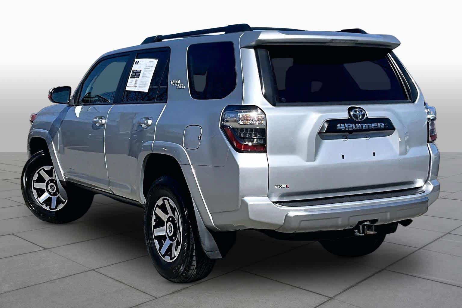 Certified 2022 Toyota 4Runner TRD Off-Road Premium AWD/4WD image 12
