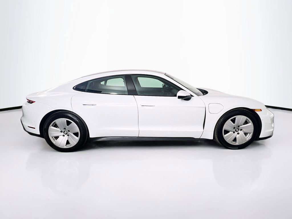 Certified 2022 Porsche Taycan image 8