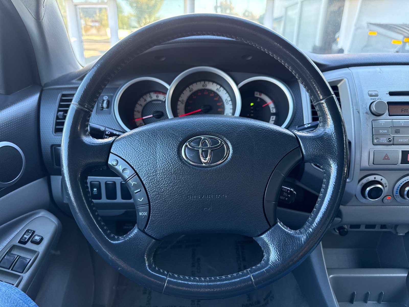 Used 2011 Toyota Tacoma PreRunner w/ SR5 Pkg #2 RWD image 14