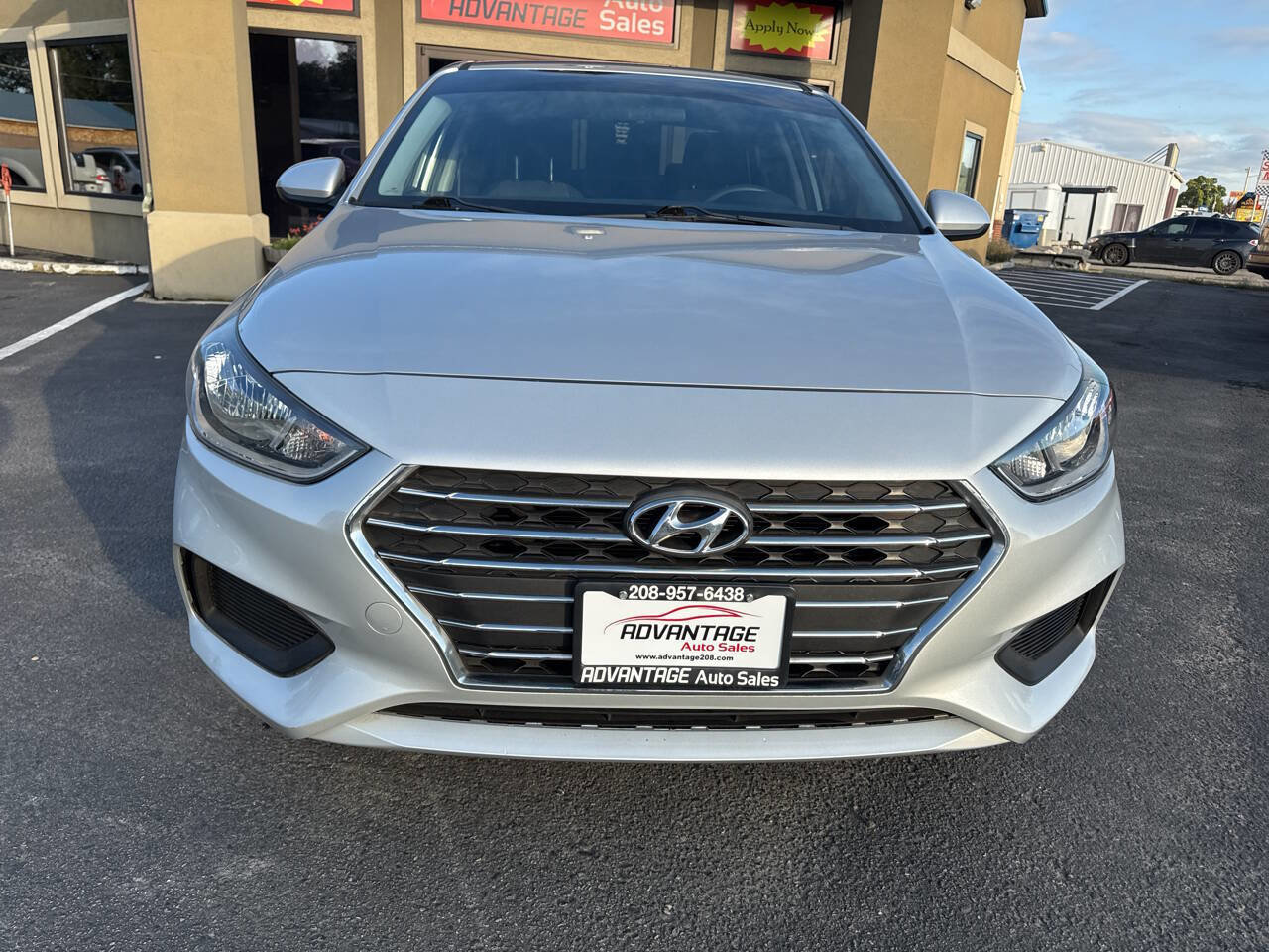 Used 2019 Hyundai Accent SE image 2