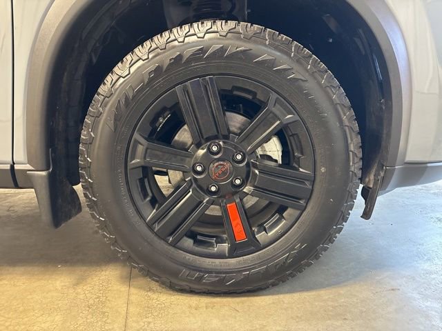 Used 2025 Nissan Rogue SV w/ Rock Creek Premium Package AWD/4WD image 11