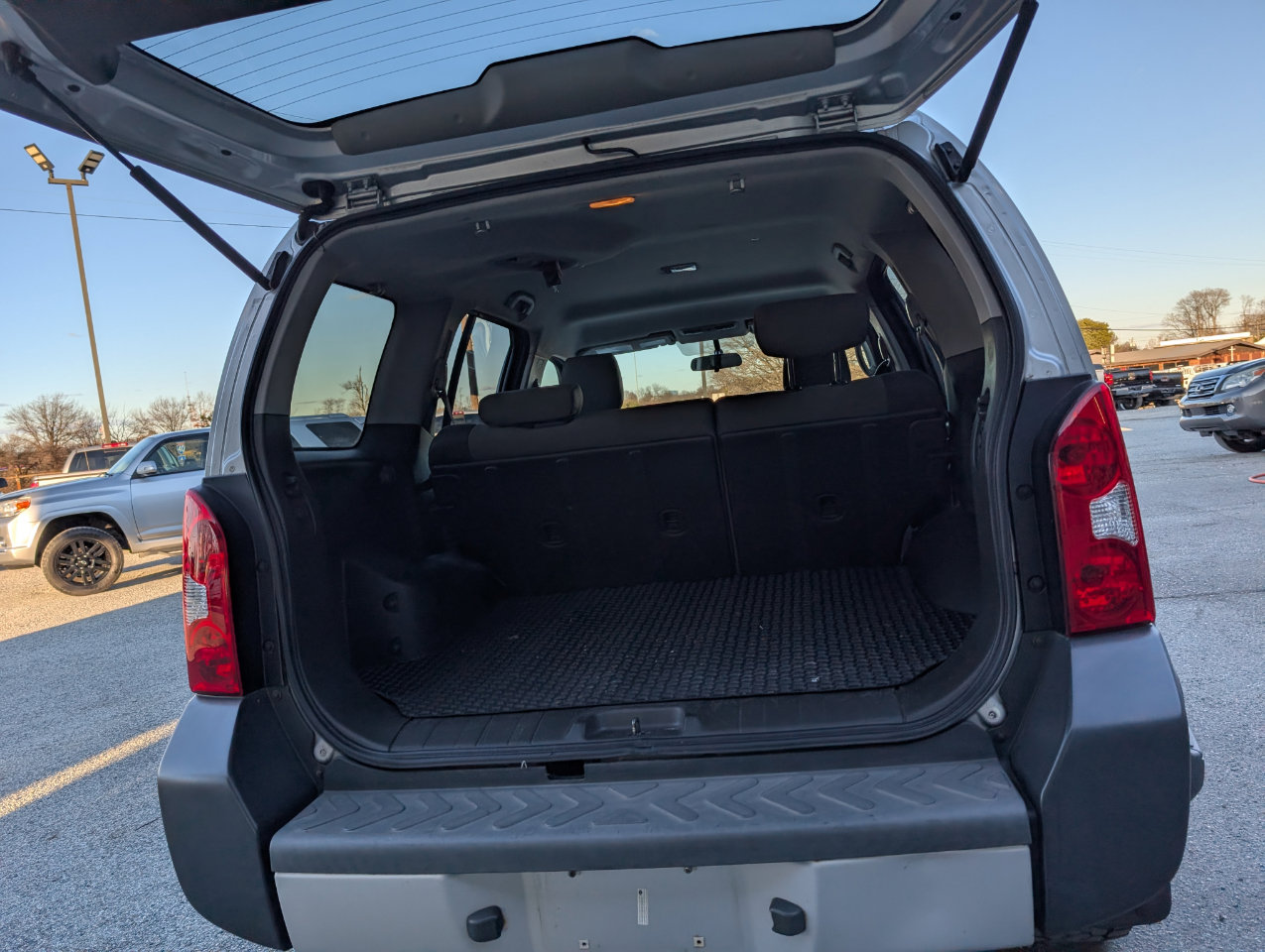 Used 2011 Nissan Xterra S image 17