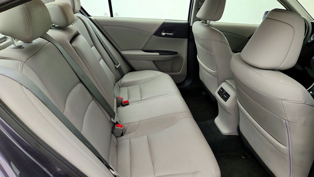 Used 2016 Honda Accord EX-L image 22