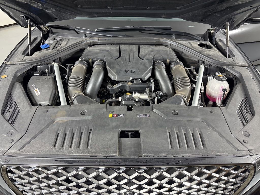 Used 2025 Genesis GV70 3.5T Sport w/ Sport Advanced Package AWD/4WD image 41